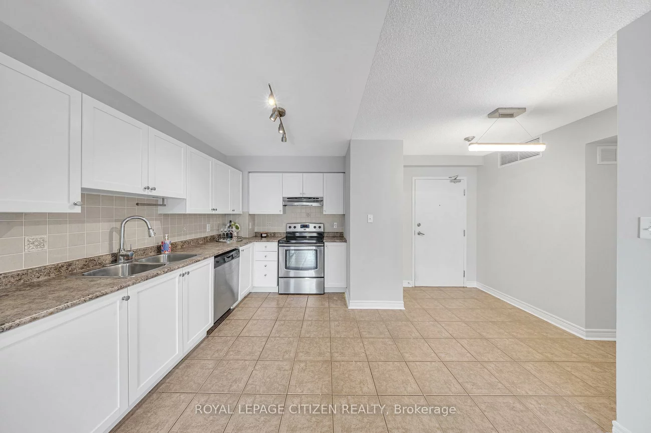 32, Church, Schomberg, King