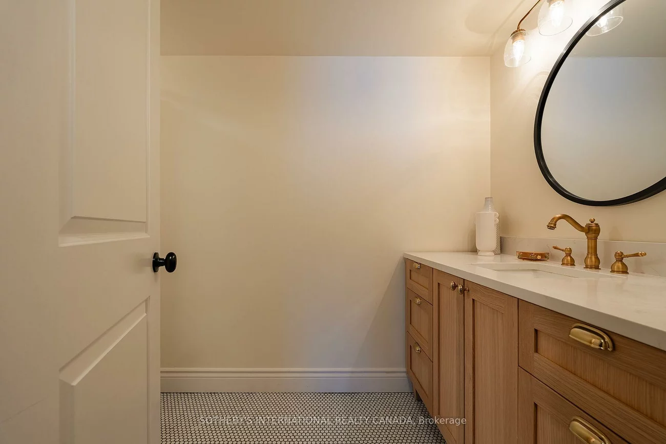 149, Church, Schomberg, King