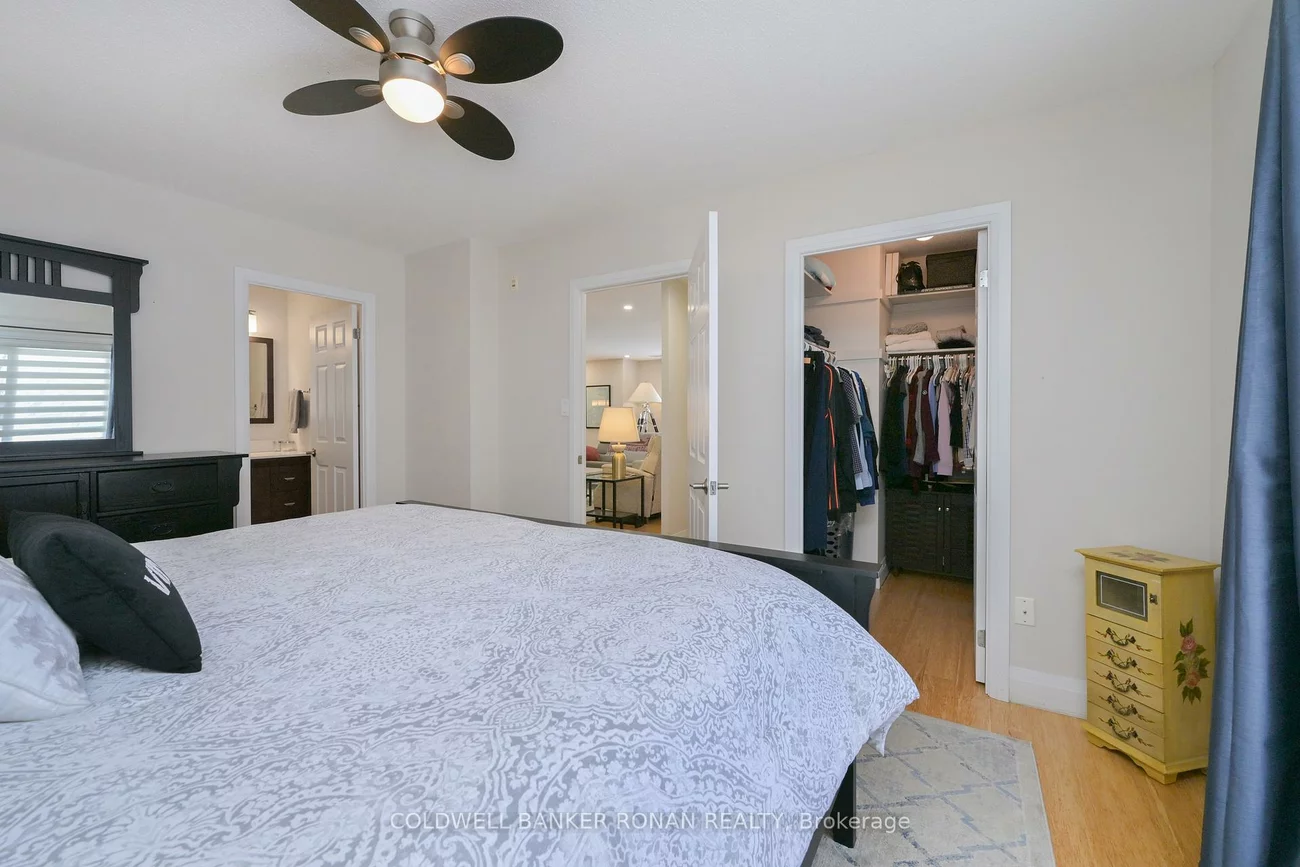 32, Church, Schomberg, King