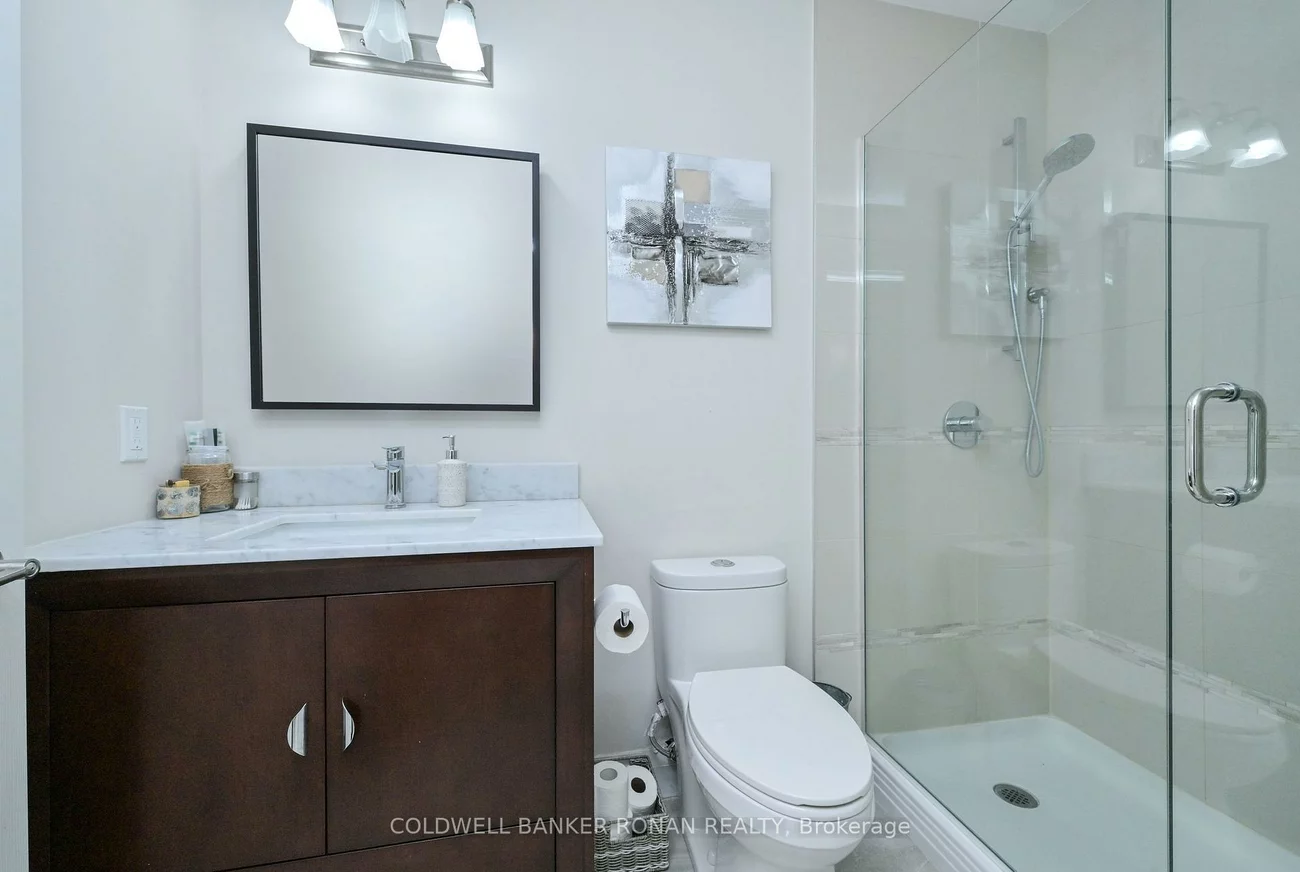 32, Church, Schomberg, King