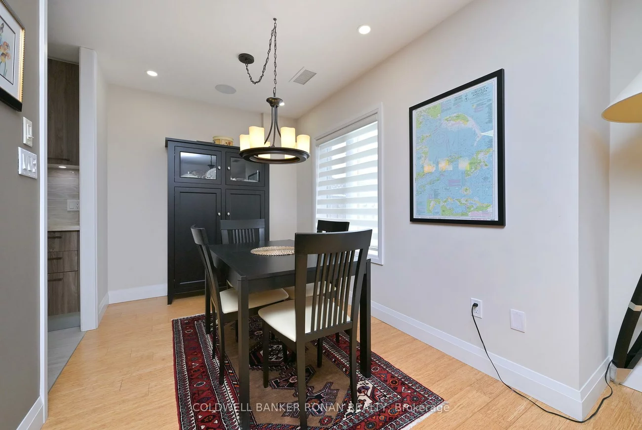 32, Church, Schomberg, King