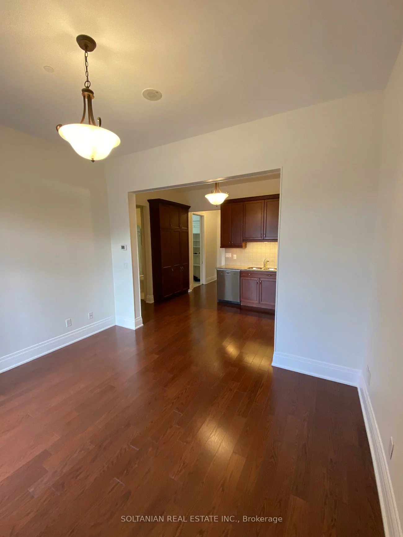 80, Burns, King City, King