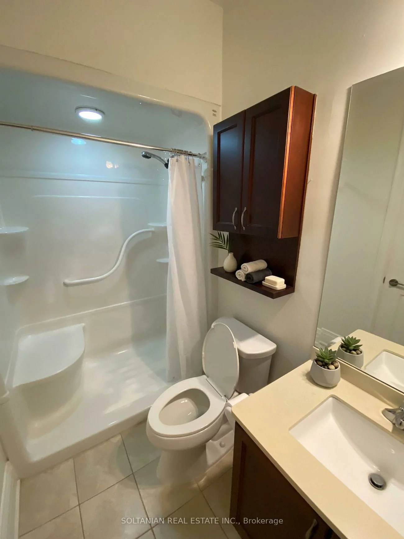 80, Burns, King City, King