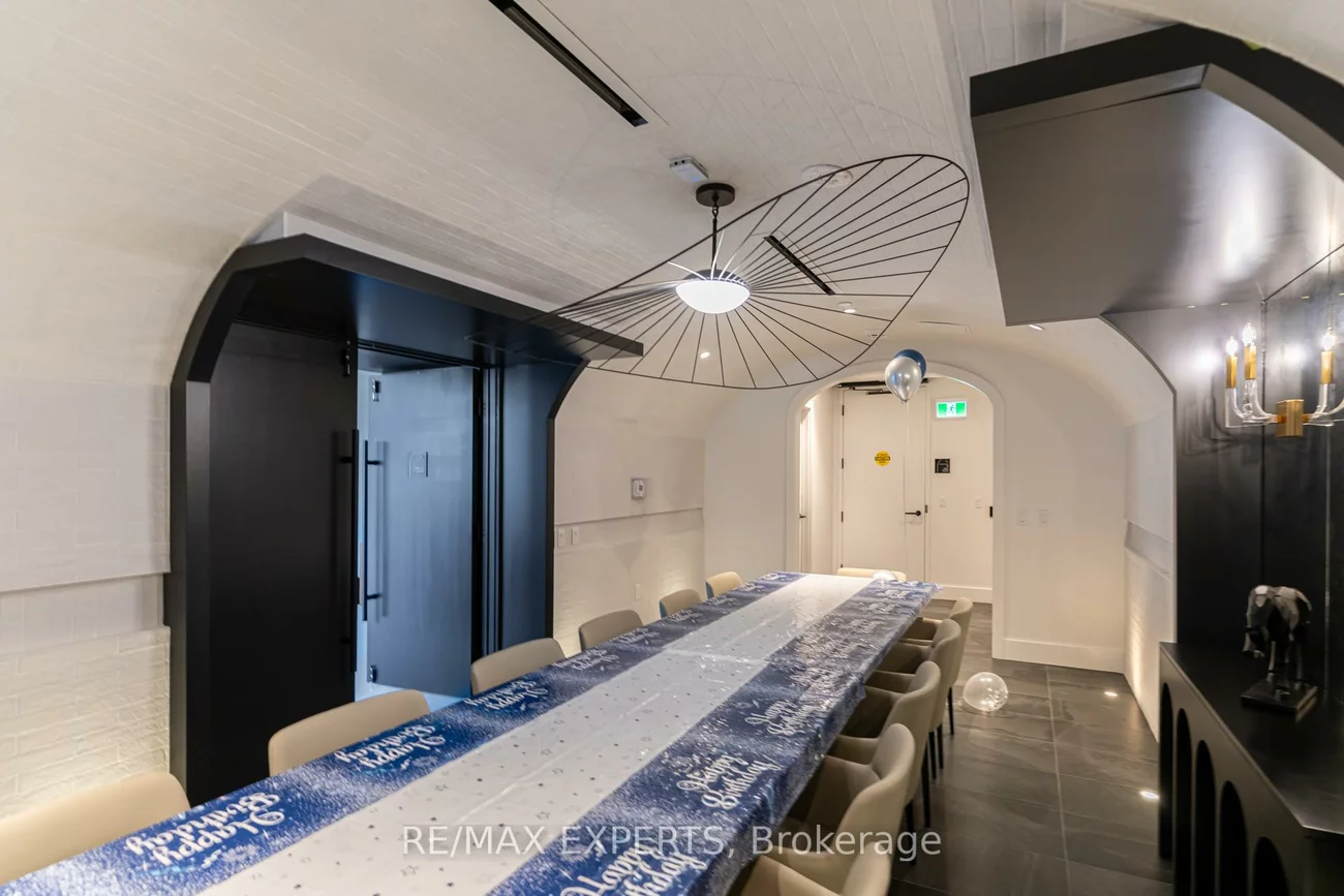 2075, King, King City, King