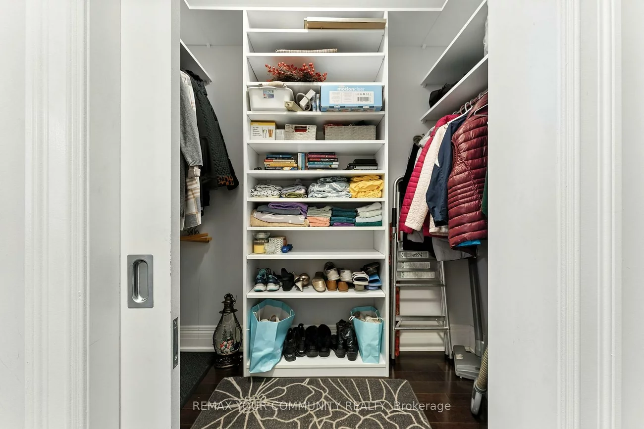 80, Burns, King City, King