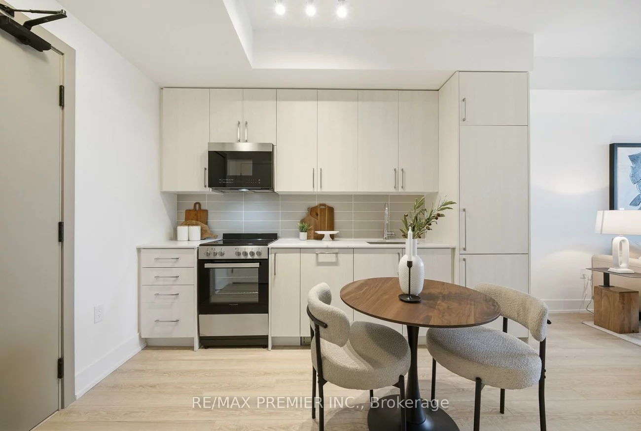 2075, King, King City, King