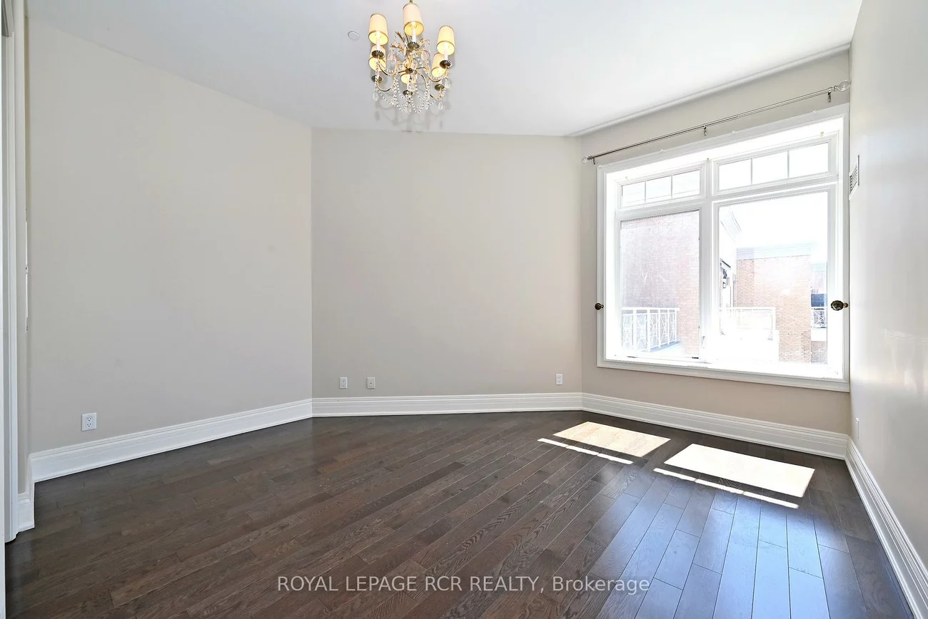 80, Burns, King City, King