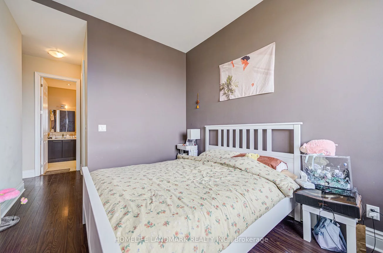 39, Galleria, Commerce Valley, Markham