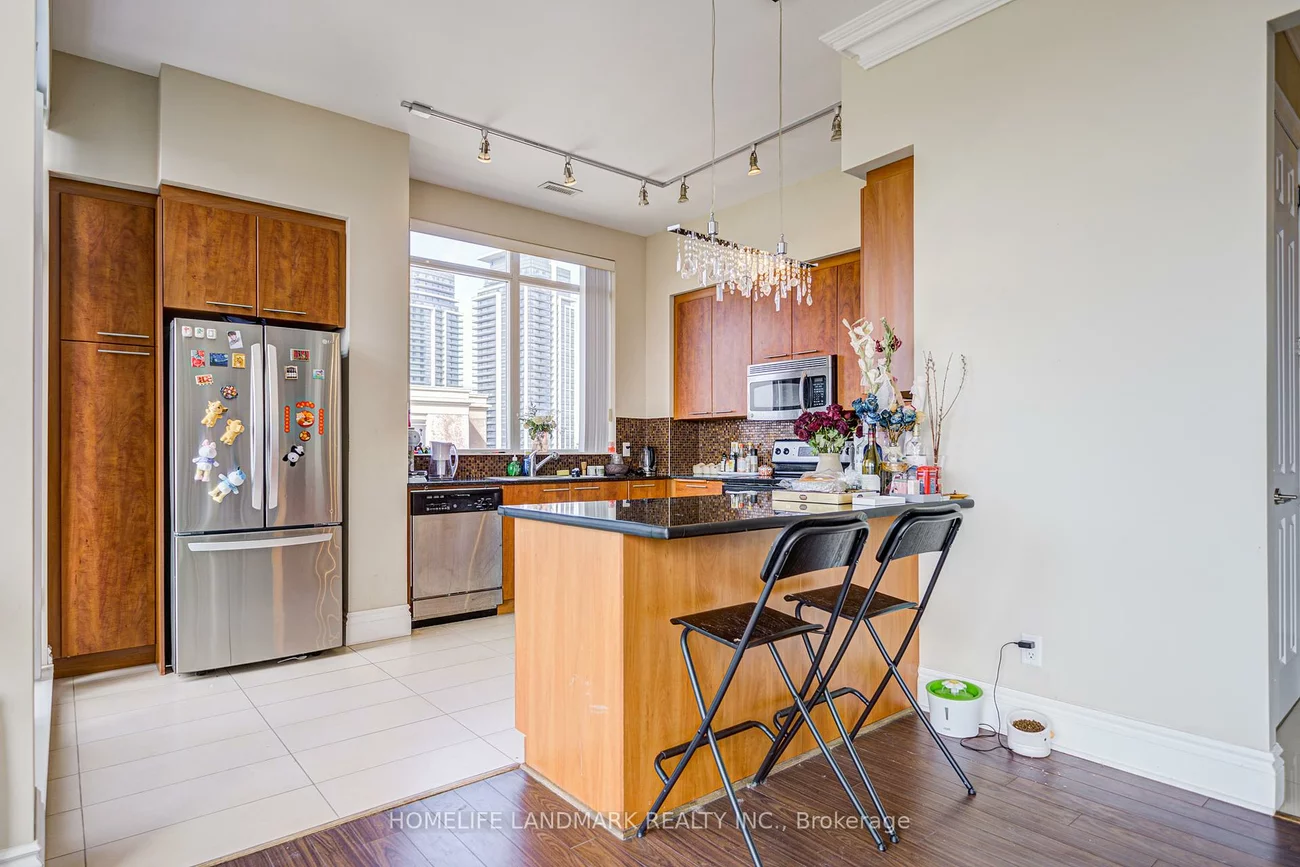 39, Galleria, Commerce Valley, Markham