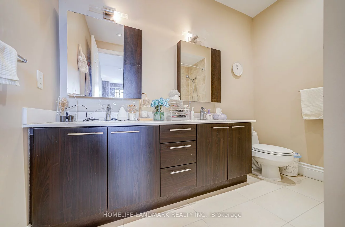 39, Galleria, Commerce Valley, Markham