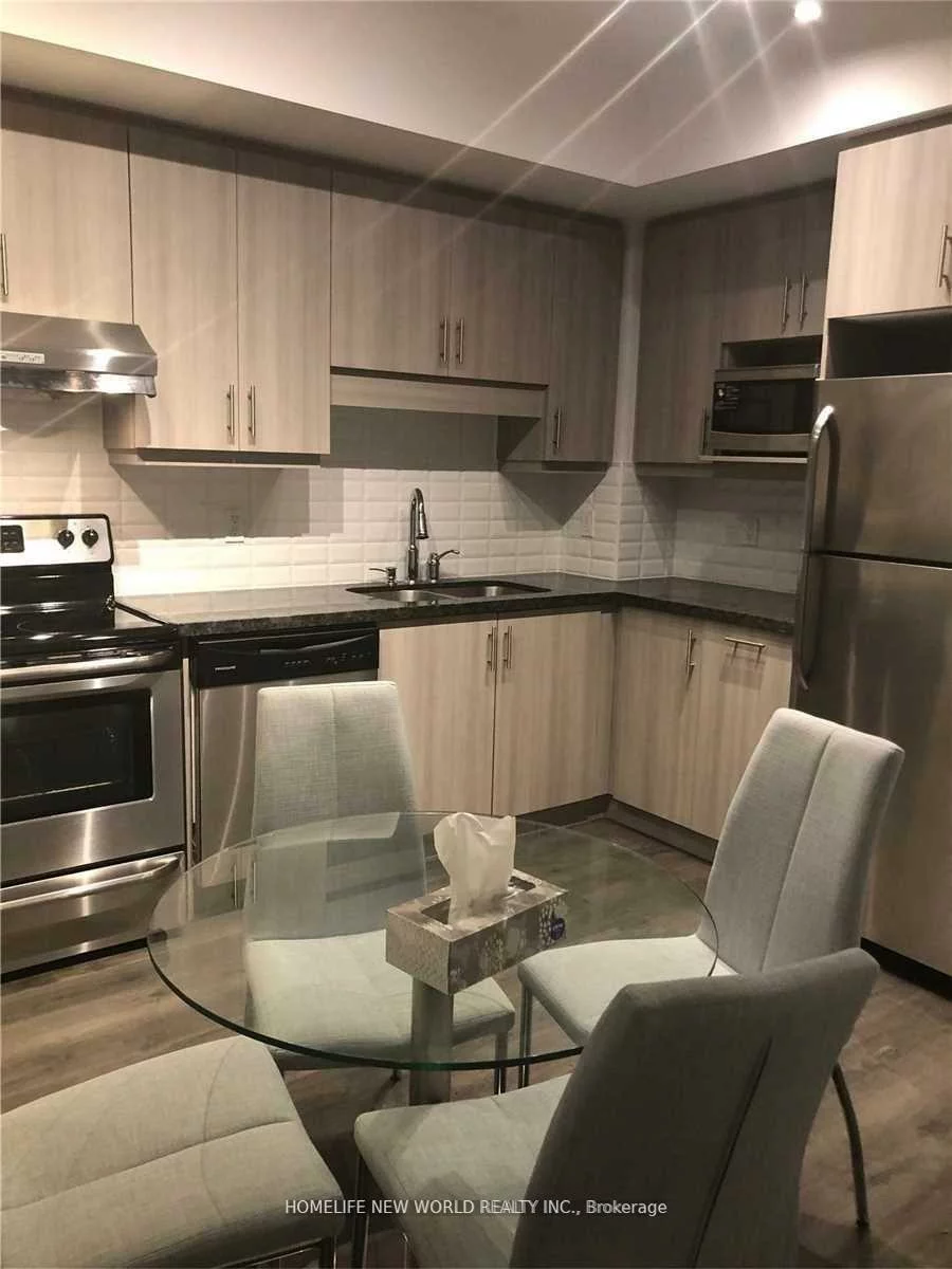89, South Town Centre, Unionville, Markham