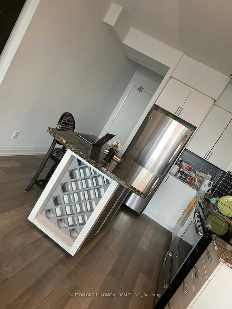 7165, Yonge, Grandview, Markham