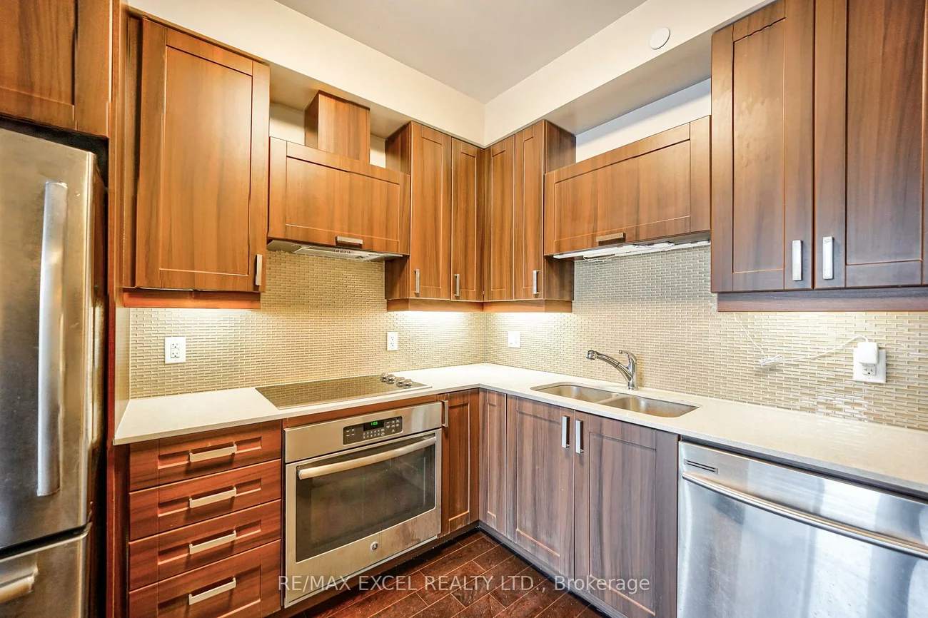 28, Uptown, Unionville, Markham