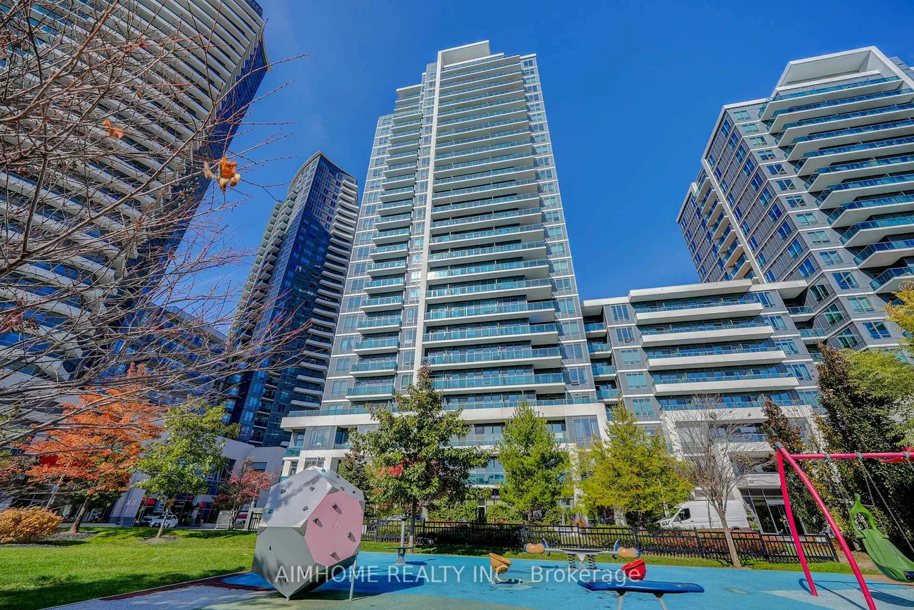 7165, Yonge, Thornhill, Markham