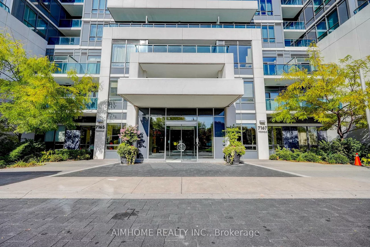 7165, Yonge, Thornhill, Markham