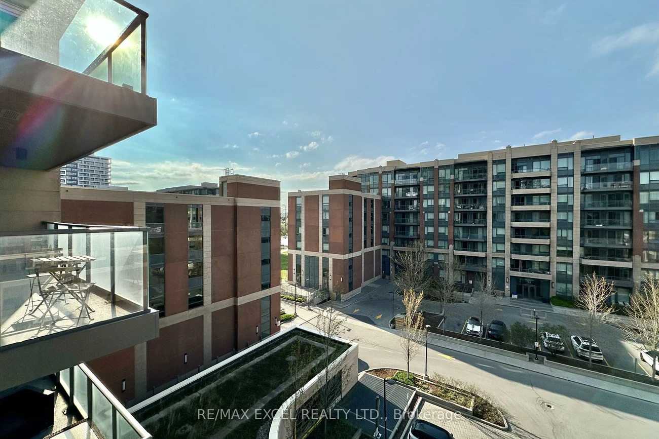 18, Uptown, Unionville, Markham
