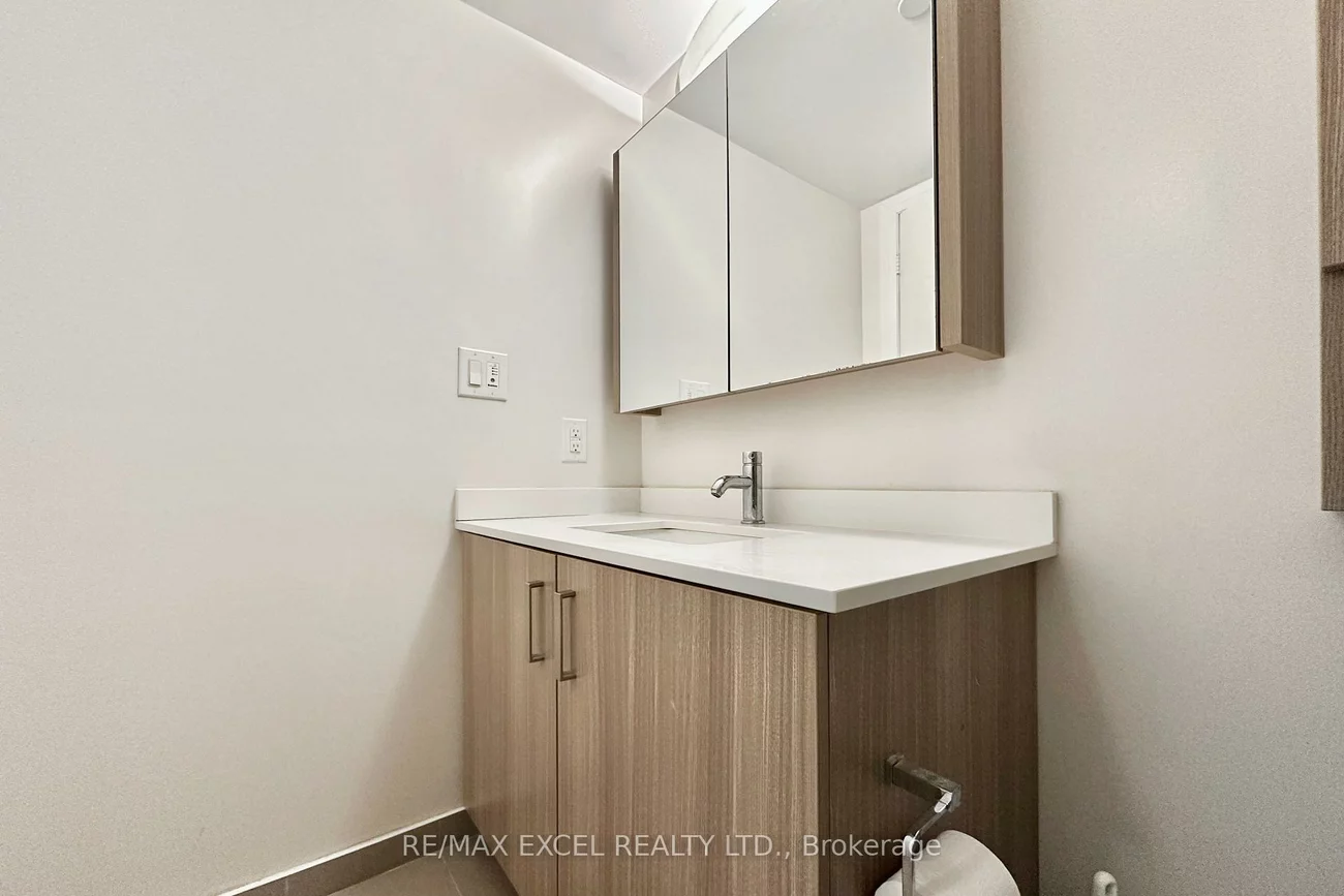 18, Uptown, Unionville, Markham