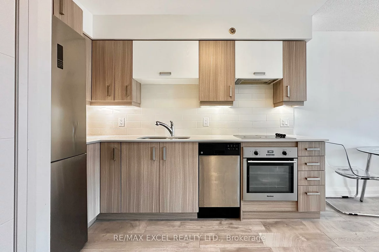 18, Uptown, Unionville, Markham