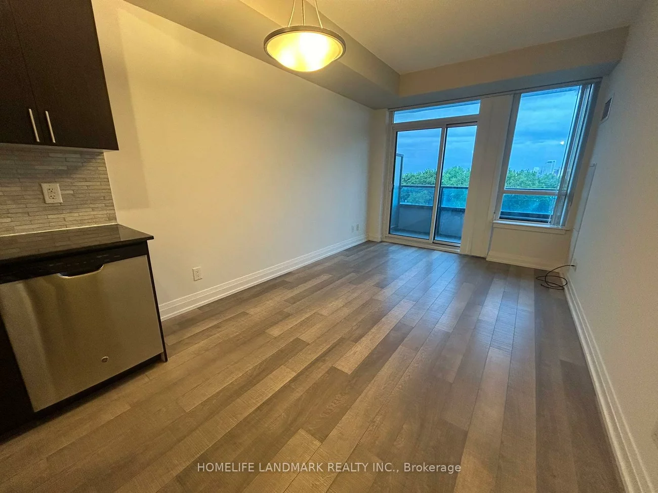 7165, Yonge, Grandview, Markham