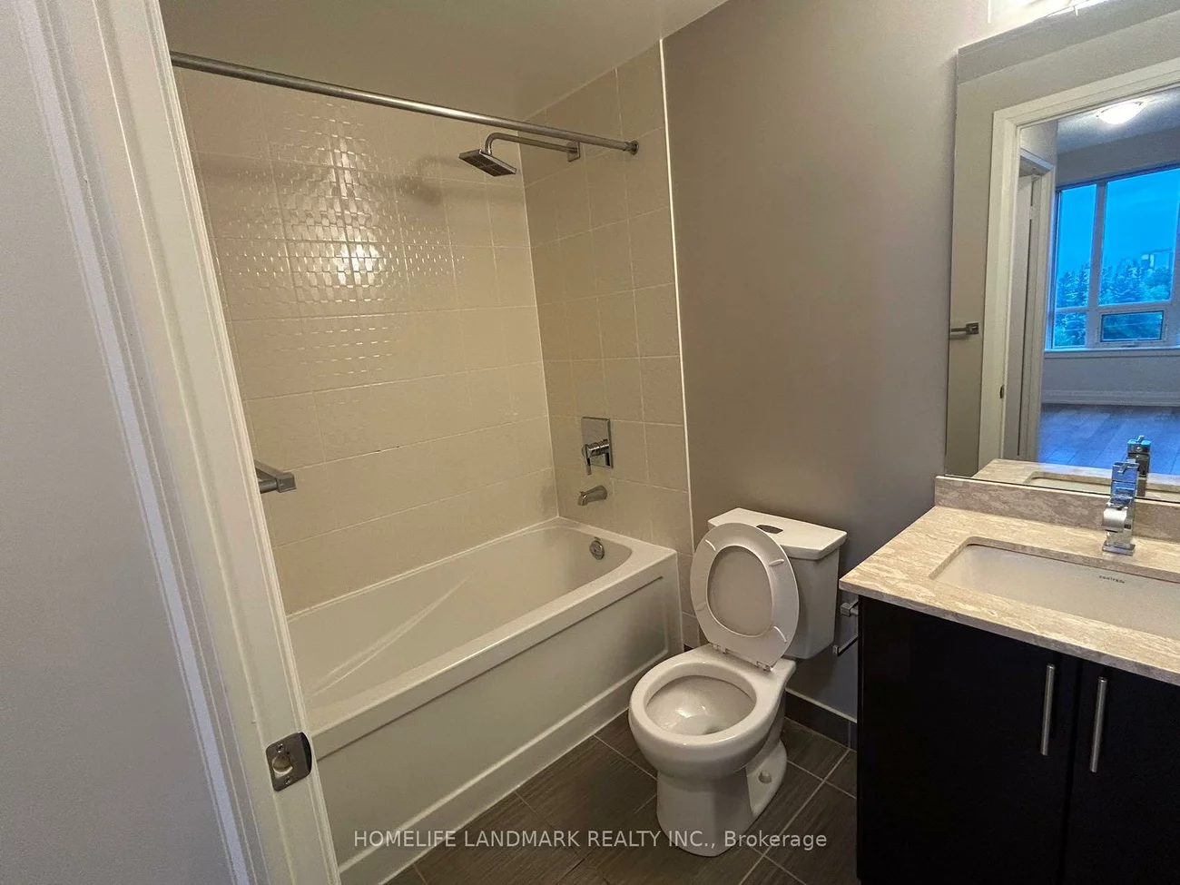 7165, Yonge, Grandview, Markham