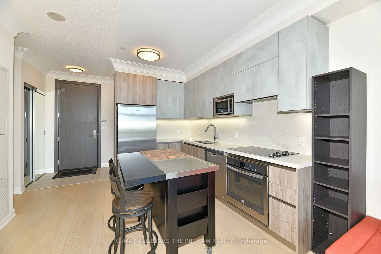 25, Water Walk, Unionville, Markham