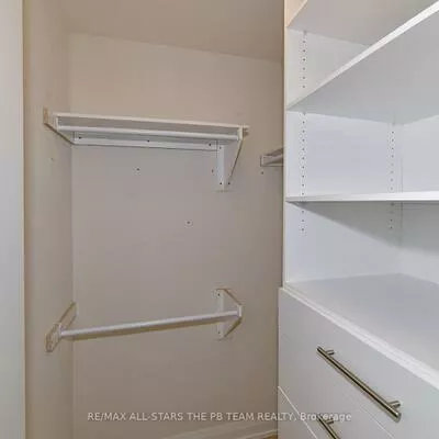 25, Water Walk, Unionville, Markham