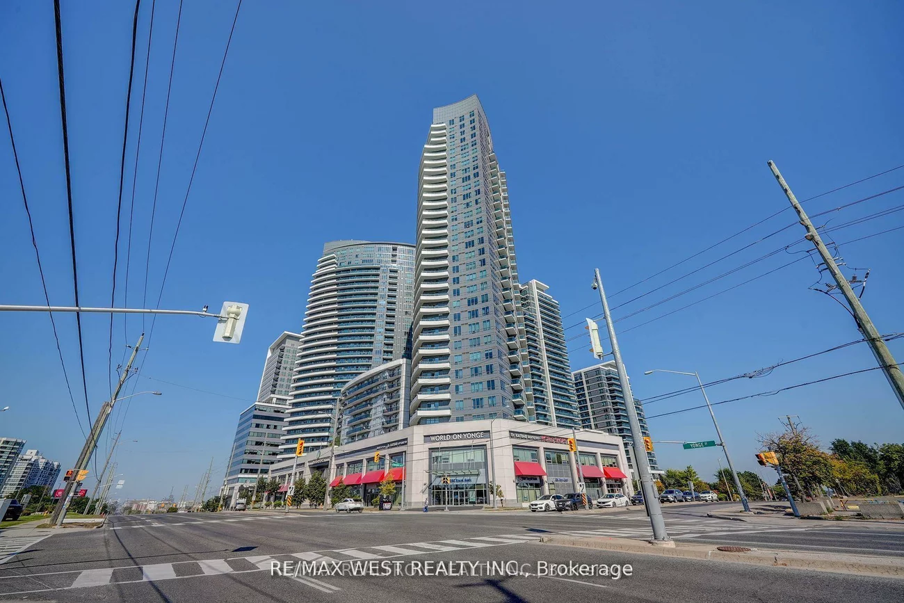 7161, Yonge, Thornhill, Markham