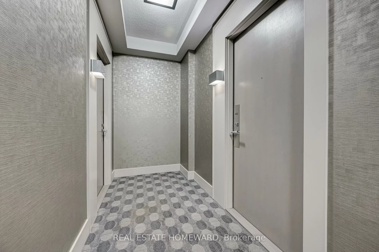 7165, Yonge, Thornhill, Markham