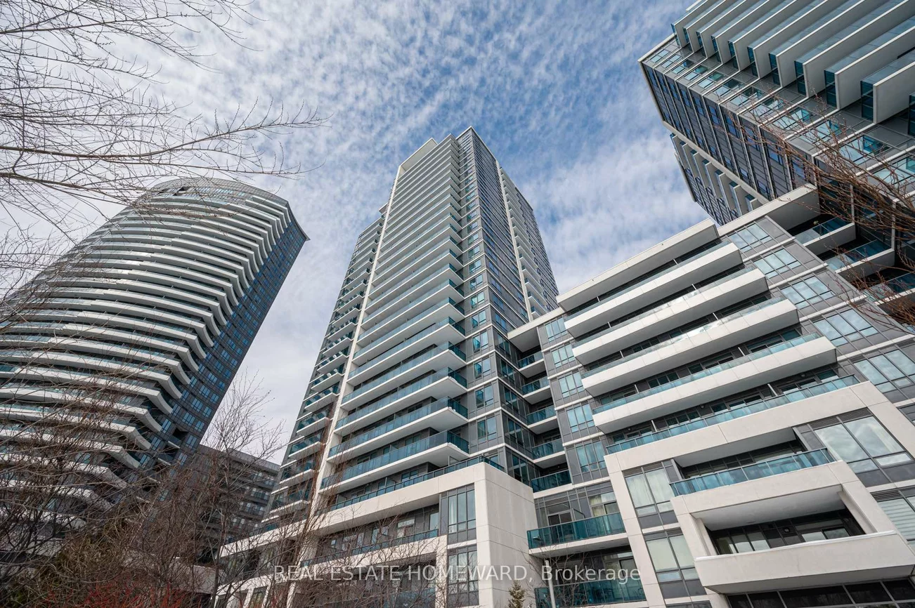 7165, Yonge, Thornhill, Markham