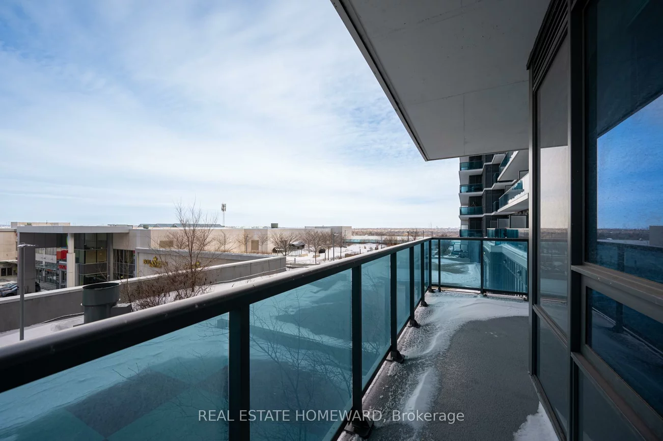 7165, Yonge, Thornhill, Markham