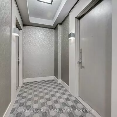 7165, Yonge, Thornhill, Markham