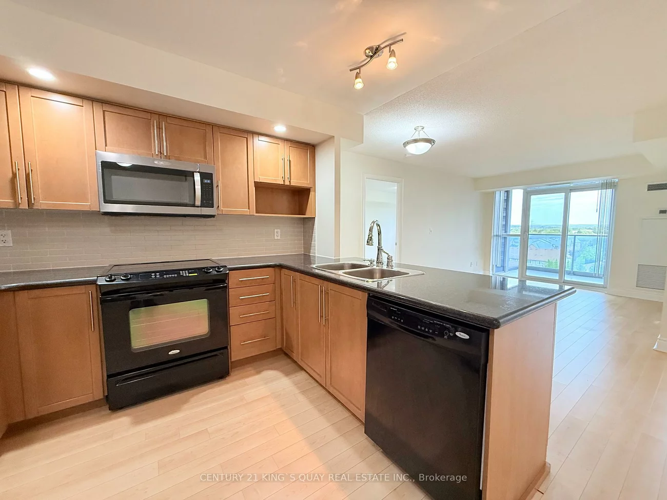 23, Cox, Unionville, Markham