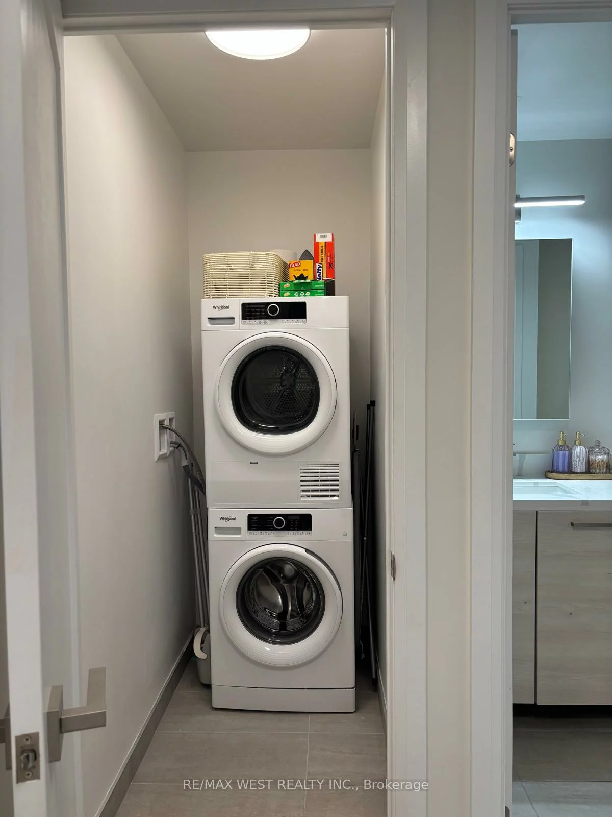 38, Gandhi, Commerce Valley, Markham