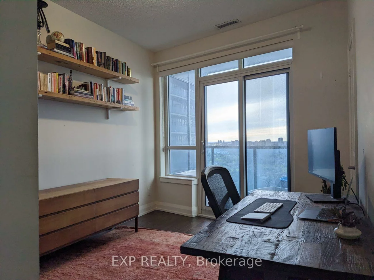 7161, Yonge, Grandview, Markham
