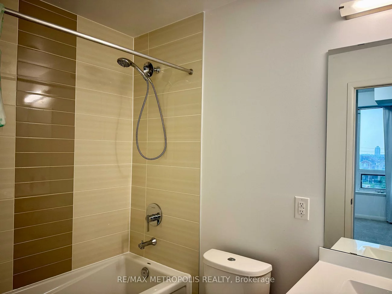 540, Bur Oak, Berczy, Markham