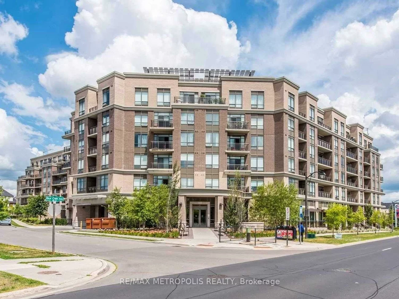 540, Bur Oak, Berczy, Markham