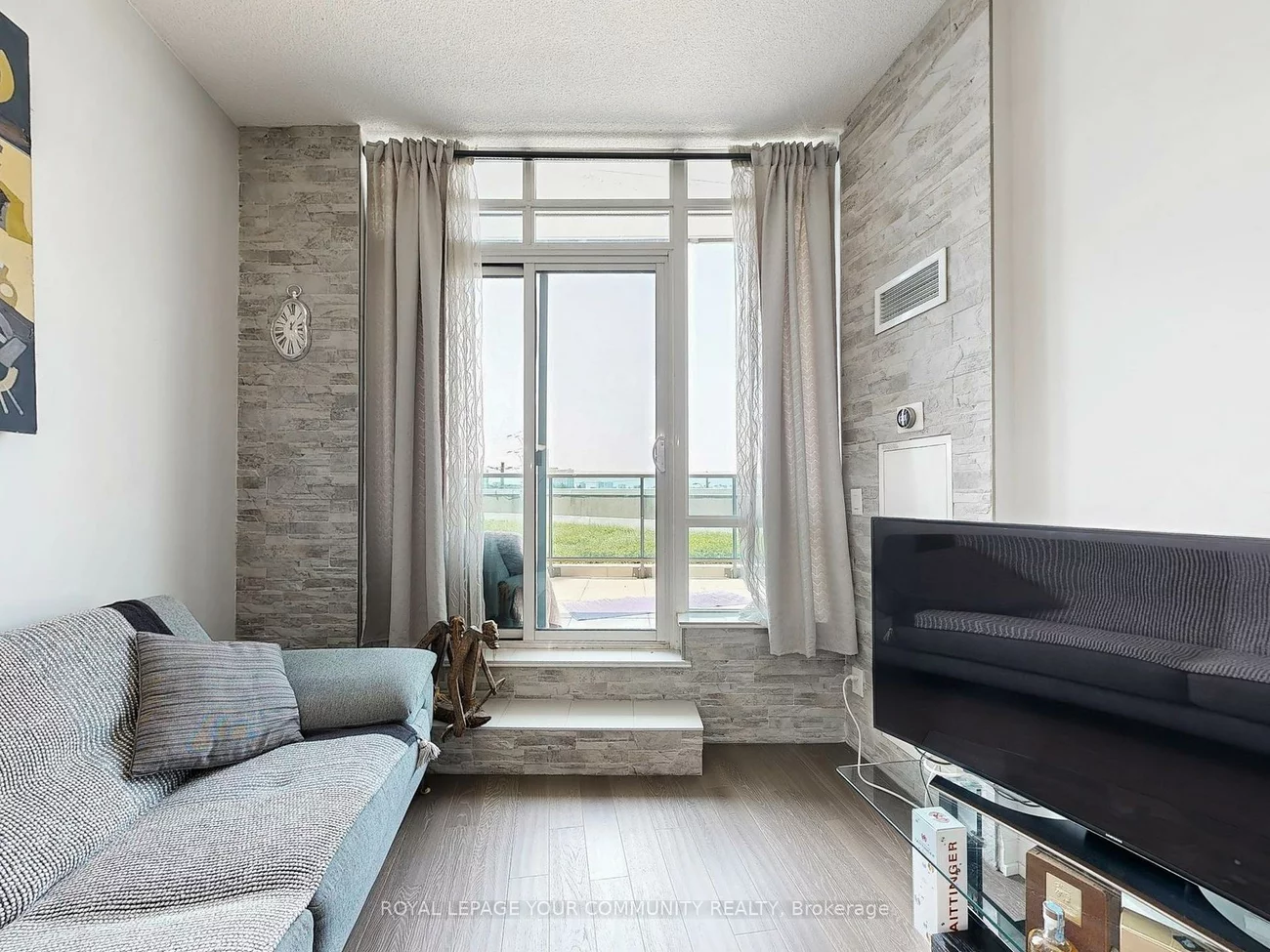 7171, Yonge, Thornhill, Markham