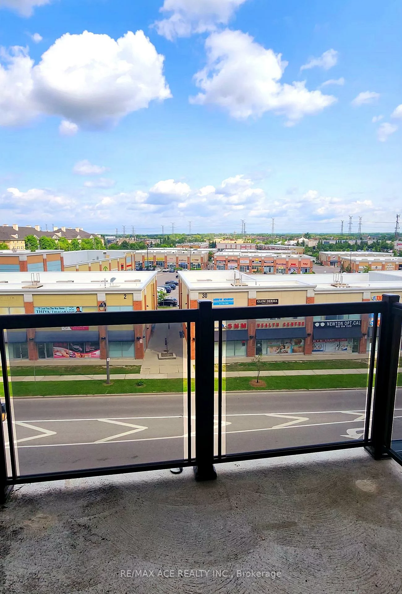 7325, Markham, Cedarwood, Markham