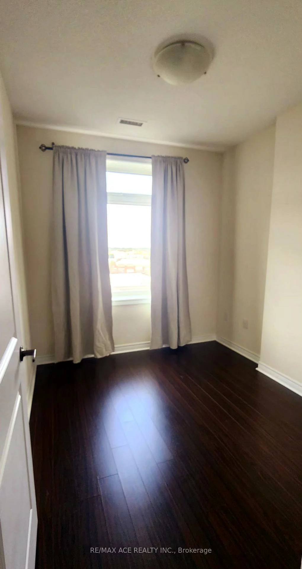 7325, Markham, Cedarwood, Markham