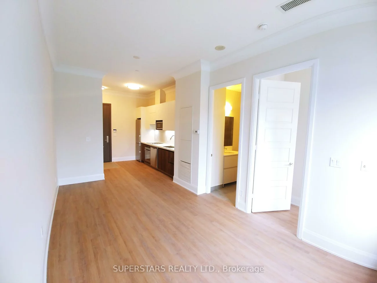 15, Water Walk, Unionville, Markham