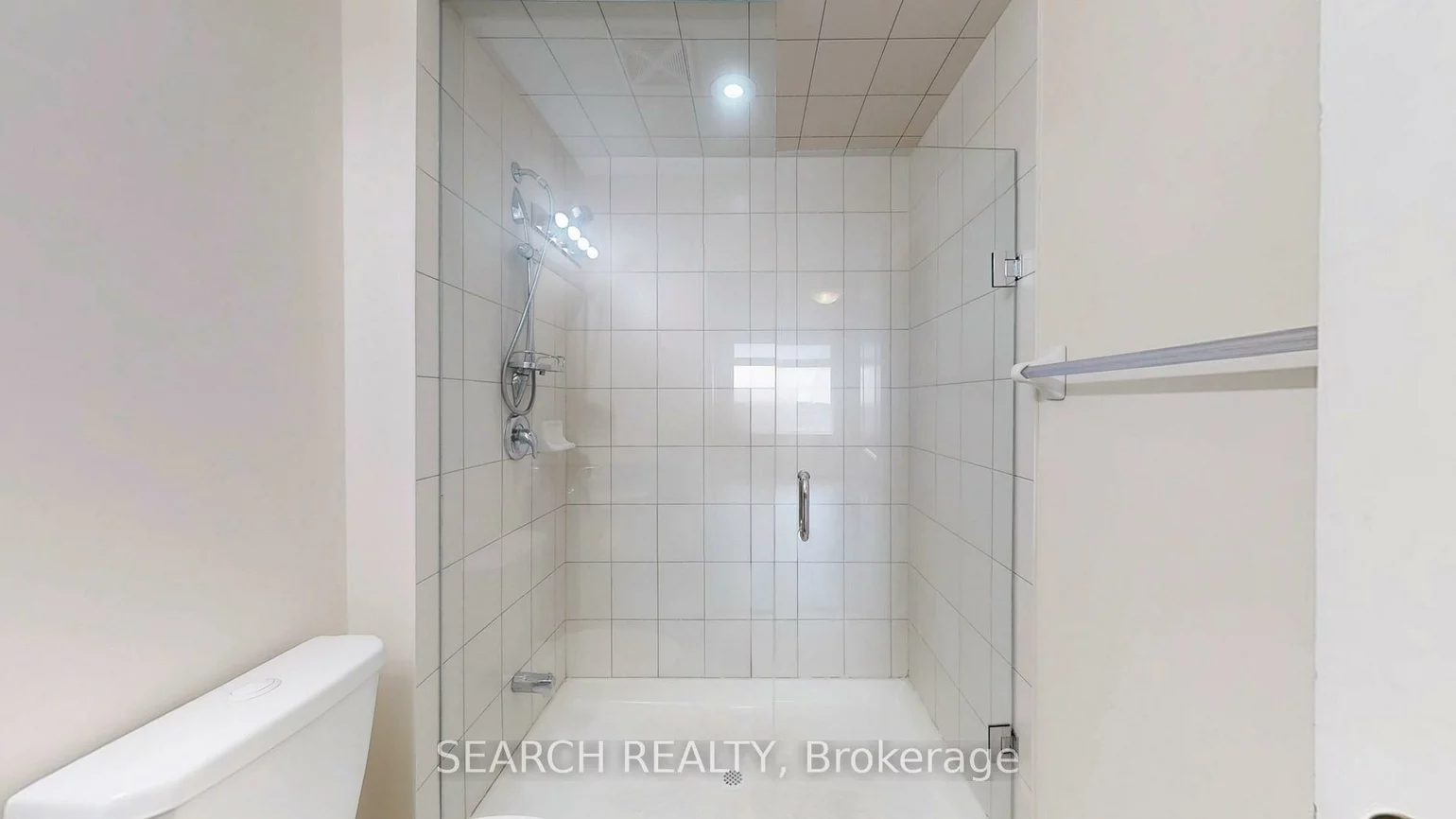 7325, Markham, Cedarwood, Markham