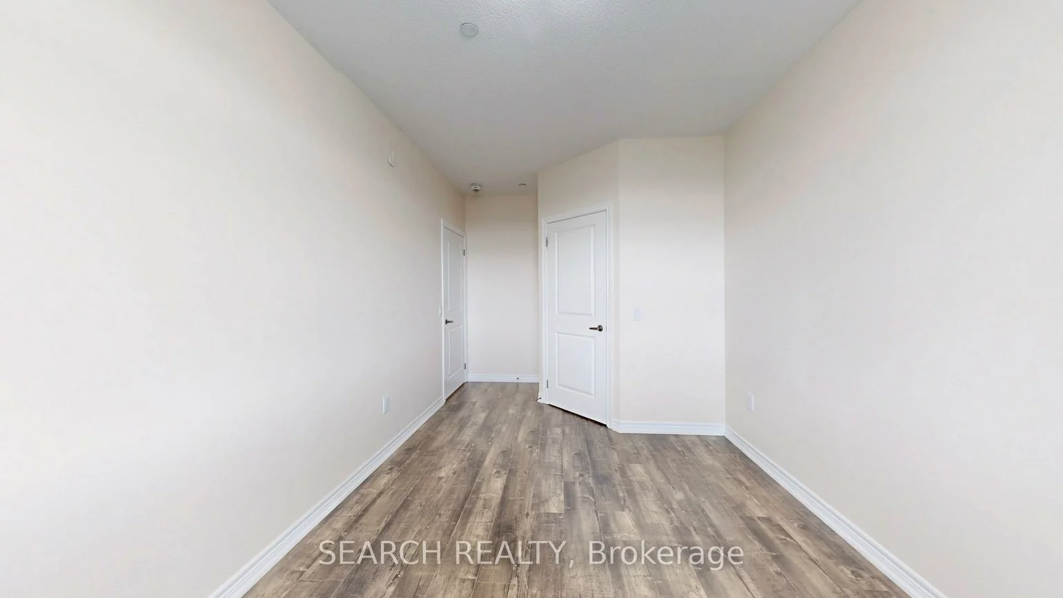 7325, Markham, Cedarwood, Markham