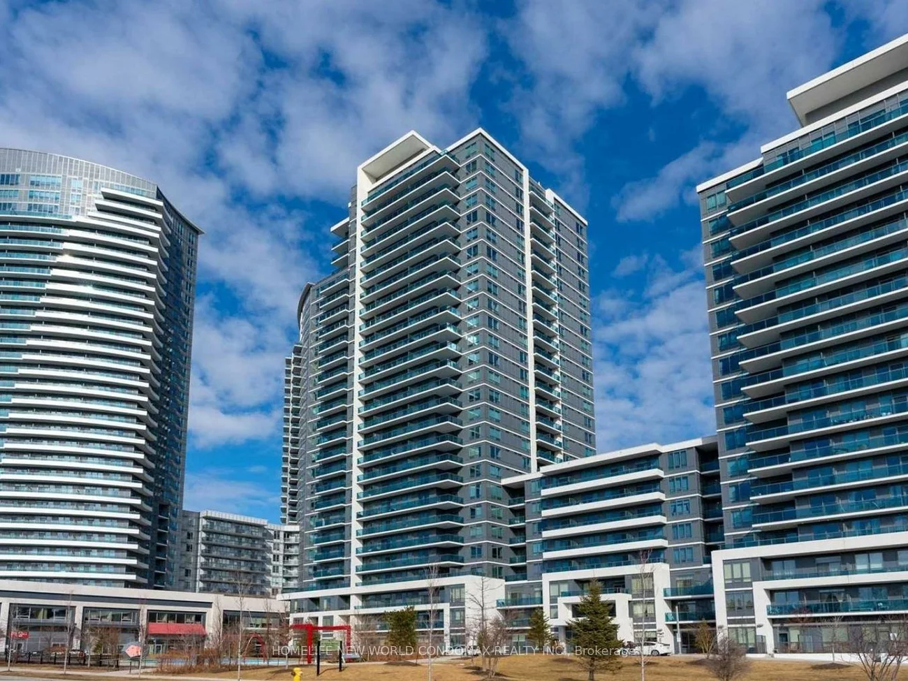 7165, Yonge, Grandview, Markham