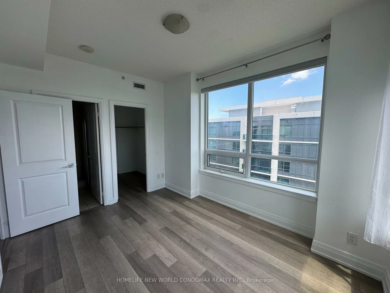 7165, Yonge, Grandview, Markham