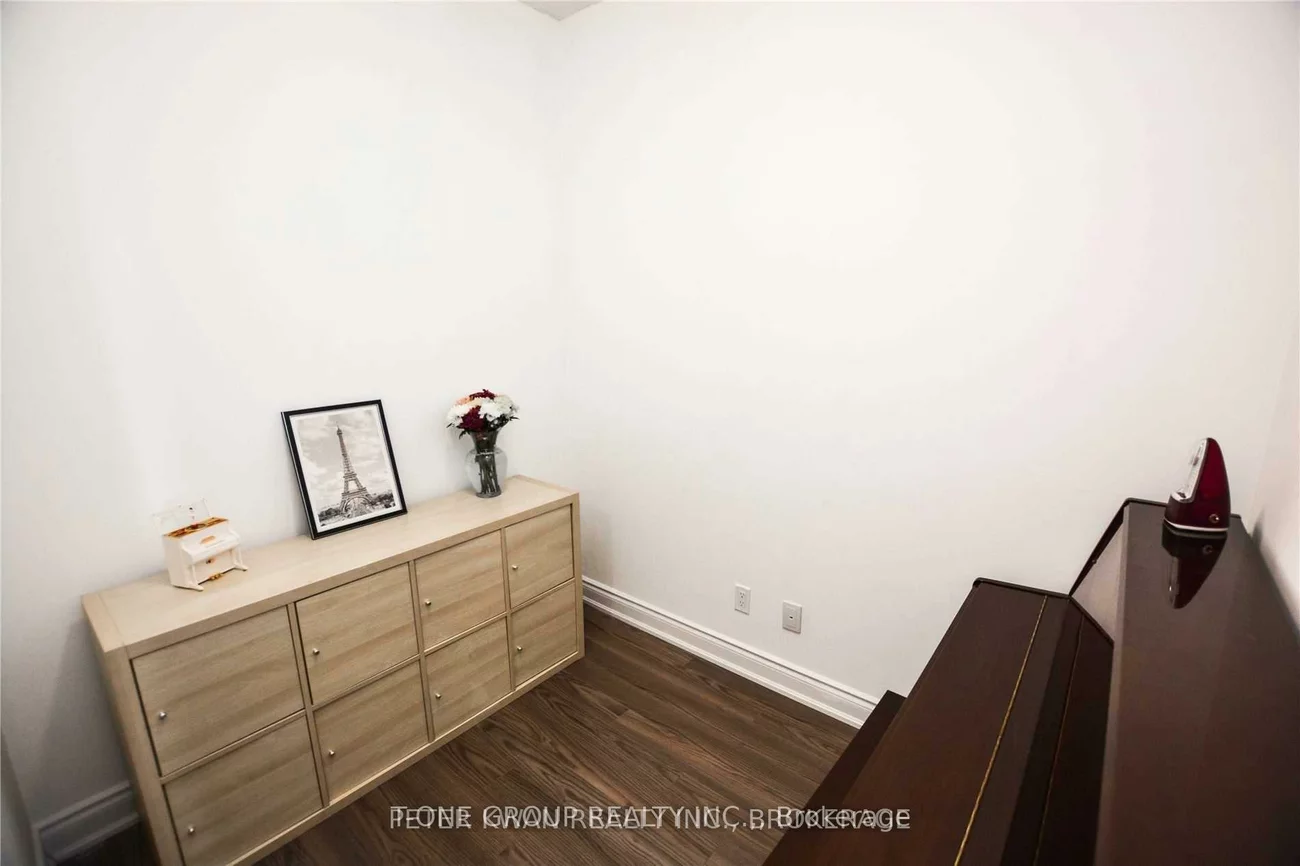 99, South Town Centre, Unionville, Markham