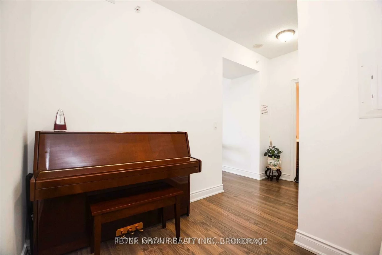 99, South Town Centre, Unionville, Markham