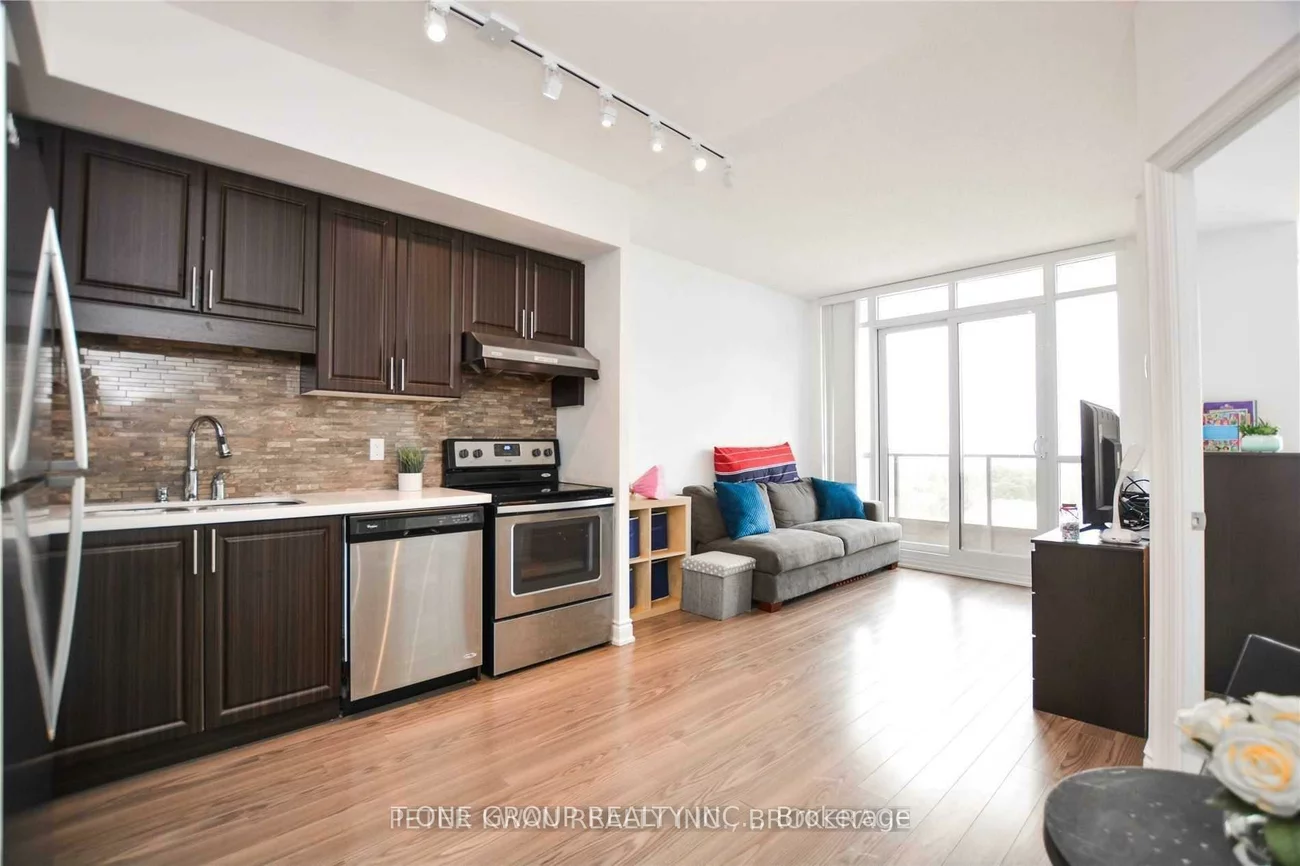99, South Town Centre, Unionville, Markham