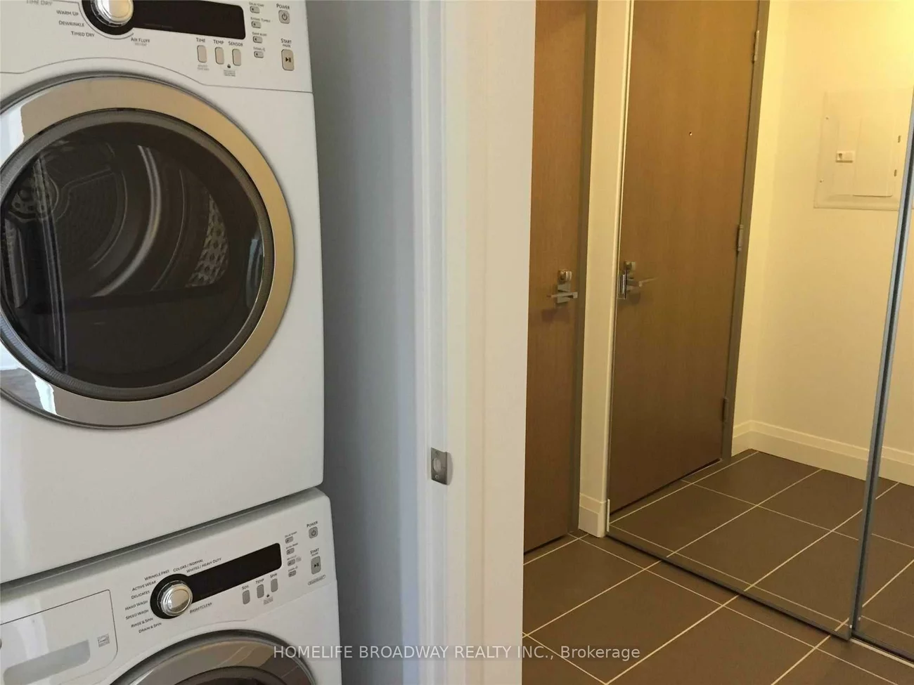 18, Uptown, Unionville, Markham