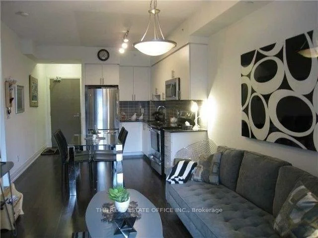 7165, Yonge, Grandview, Markham