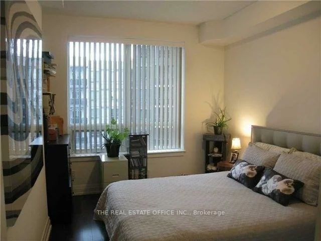 7165, Yonge, Grandview, Markham